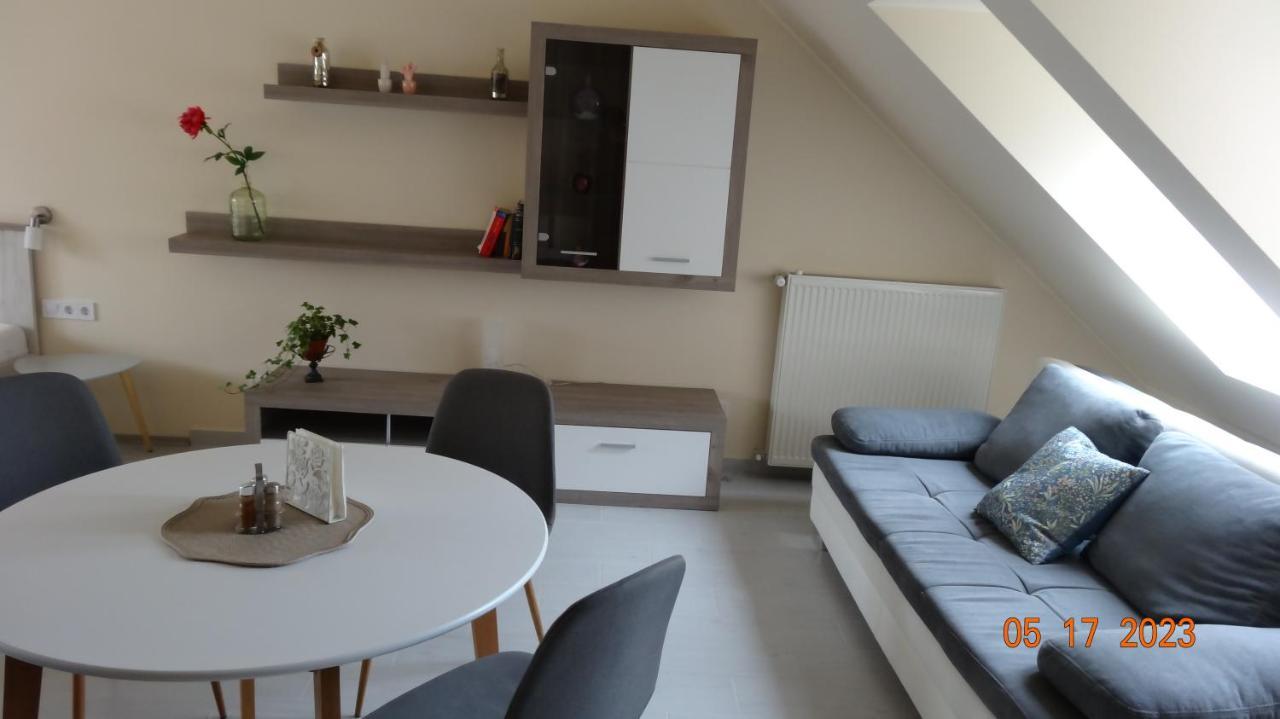 גיור Gardencity Apartmanhaz מראה חיצוני תמונה