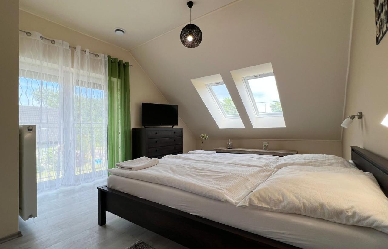 גיור Gardencity Apartmanhaz מראה חיצוני תמונה