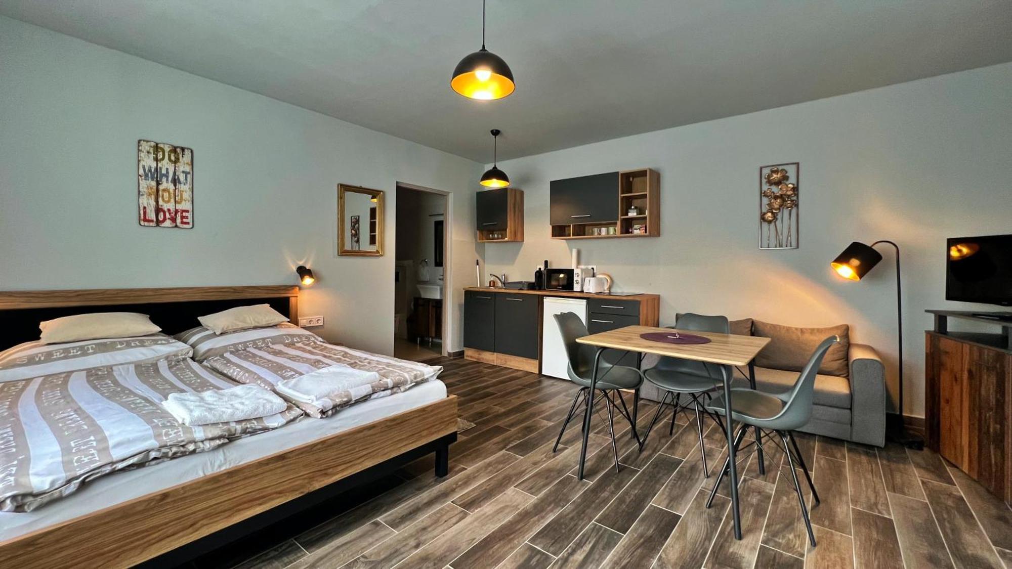 גיור Gardencity Apartmanhaz מראה חיצוני תמונה